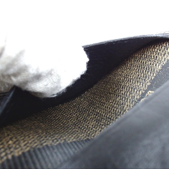 Authentic Fendi Brown and Black Key Holder - Picture 14 of 15